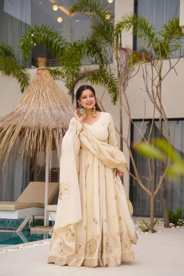 Chinon Silk With Inner With Coding Sequence Work Gown