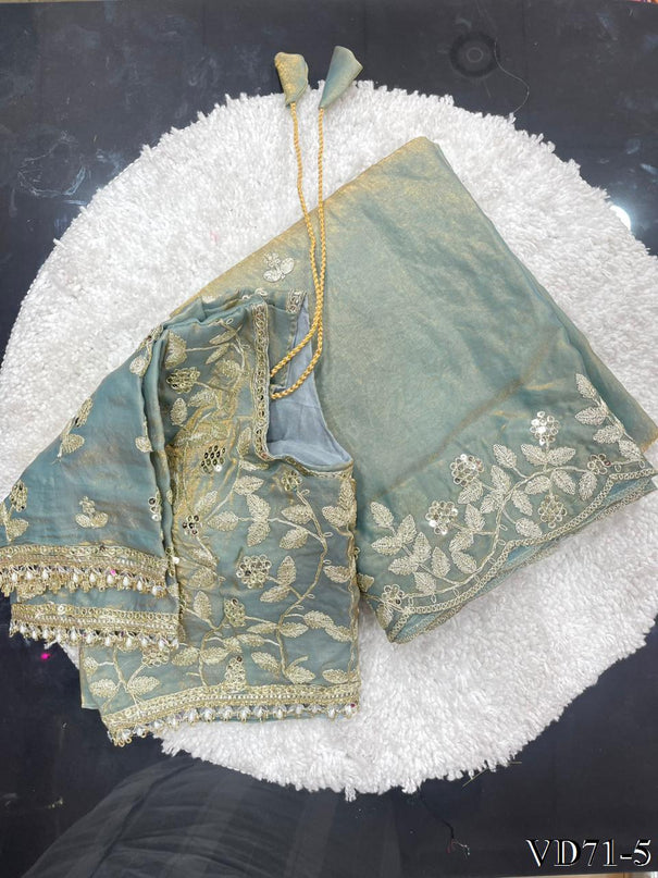 Beautifull Elegetn Rich Look With Coding Embroidery Work Saree