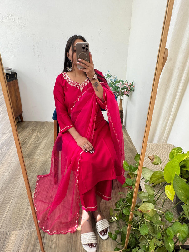 Premium Gadwal Sequence Thread work Top Pent