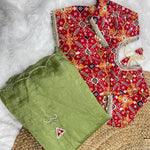 Beautifull Gold Crush With Hand Khatli Work Saree