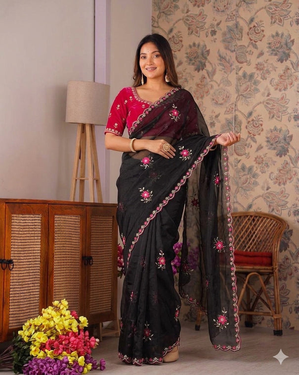 Designer Light Organza With Moti Cutdana Border & Heavy Handwork Saree