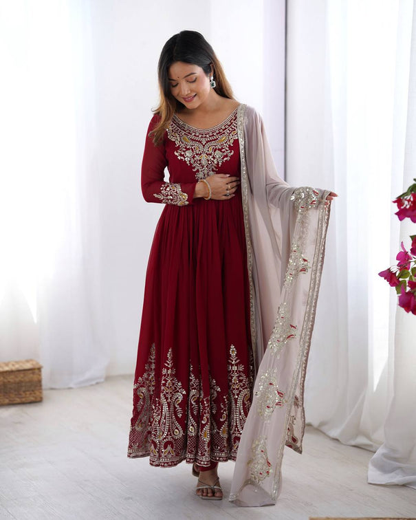 Heavy Georgette Multy Thread Embroidery Sequence Work Top Pent